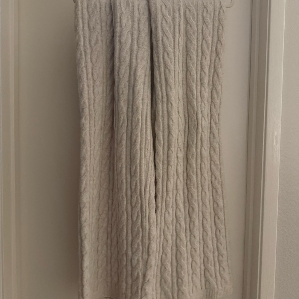 Cable-Knit Wide Leg lounge pant in Cream